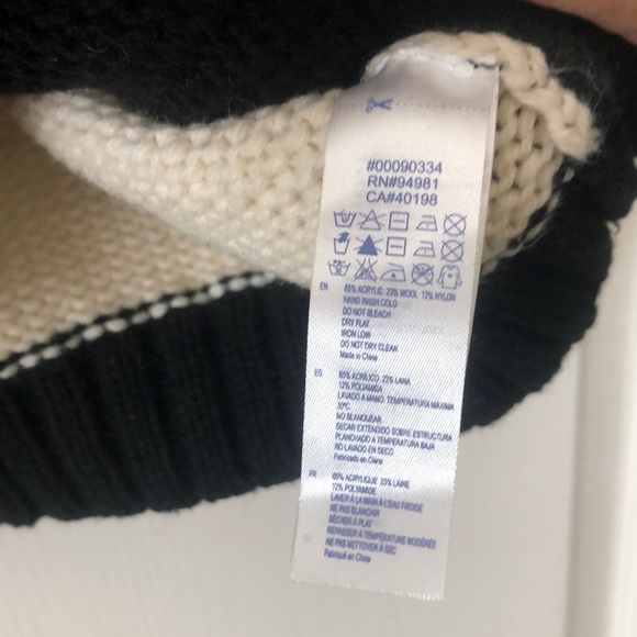 Fairisle sweater from Forever 21 NWT - Picture 10 of 10